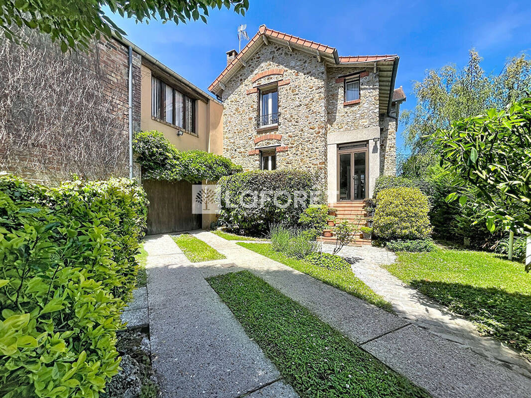 Maison à LONGPONT-SUR-ORGE