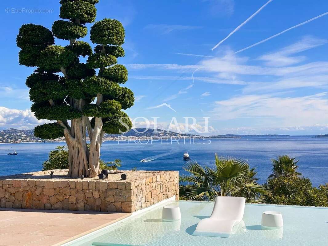 Maison à THEOULE-SUR-MER