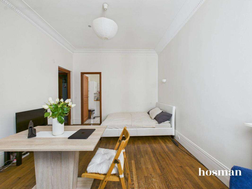 Appartement à PARIS-8E