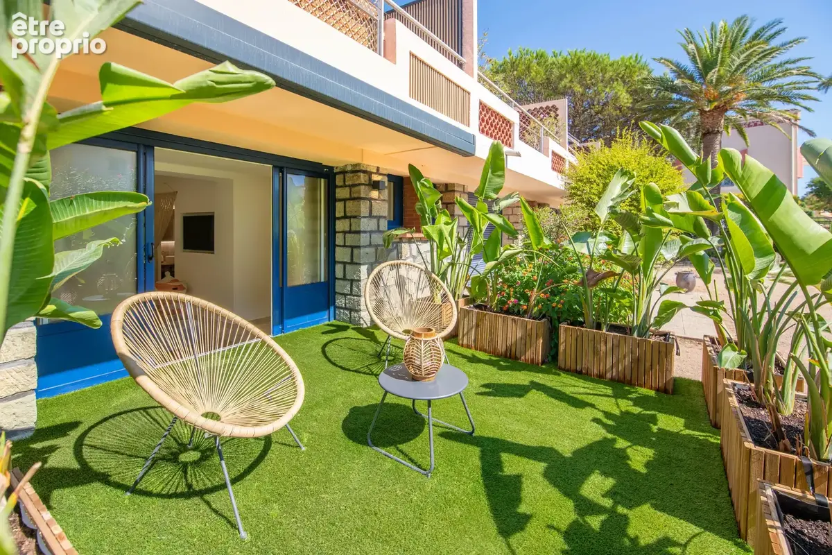 Coup de cœur – mazet rénové 87 m² – centre des issambres – aperçu mer - photo 14