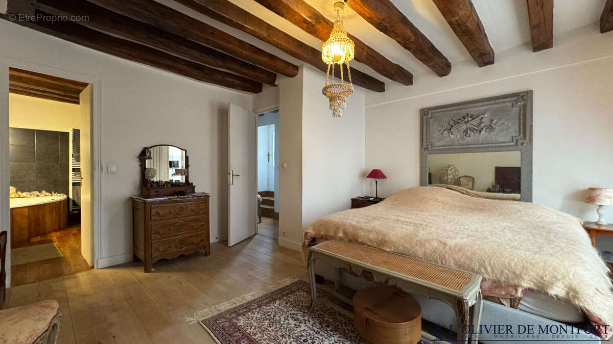 Appartement à HOUDAN