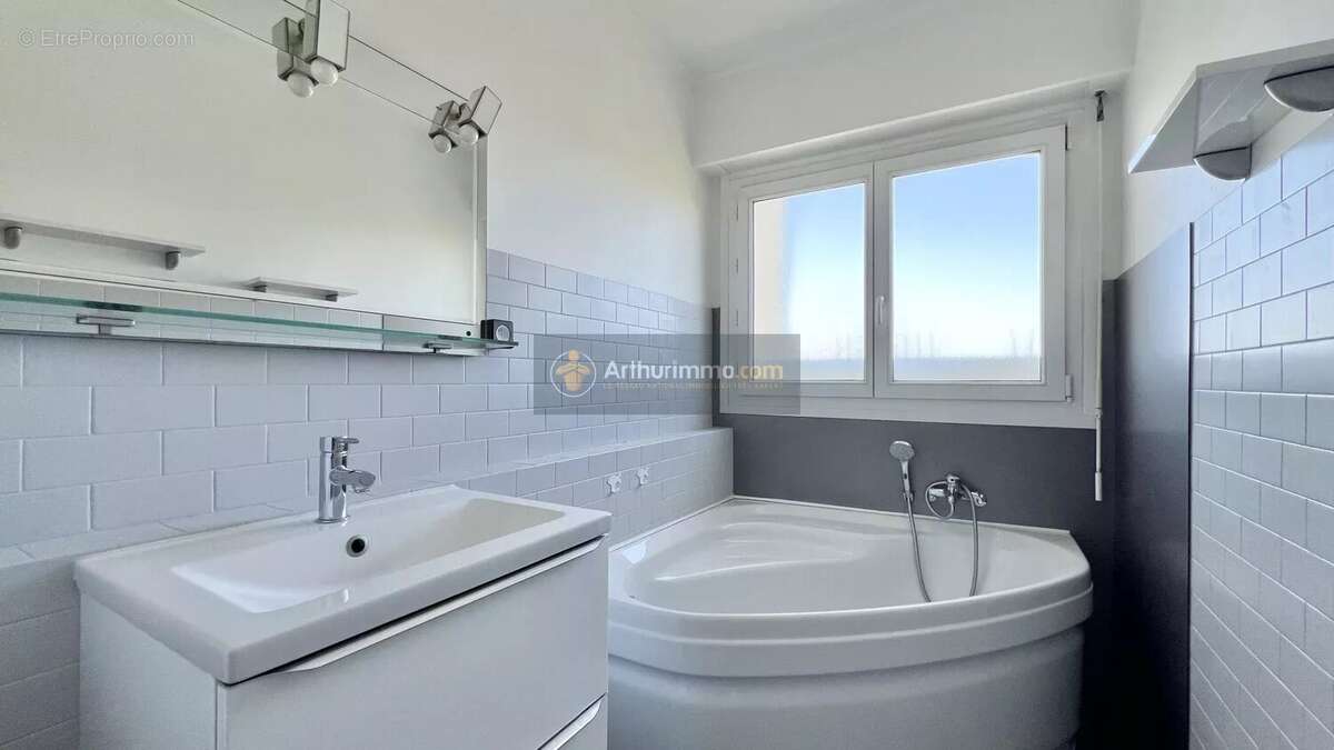 Appartement à SAINT-RAPHAEL