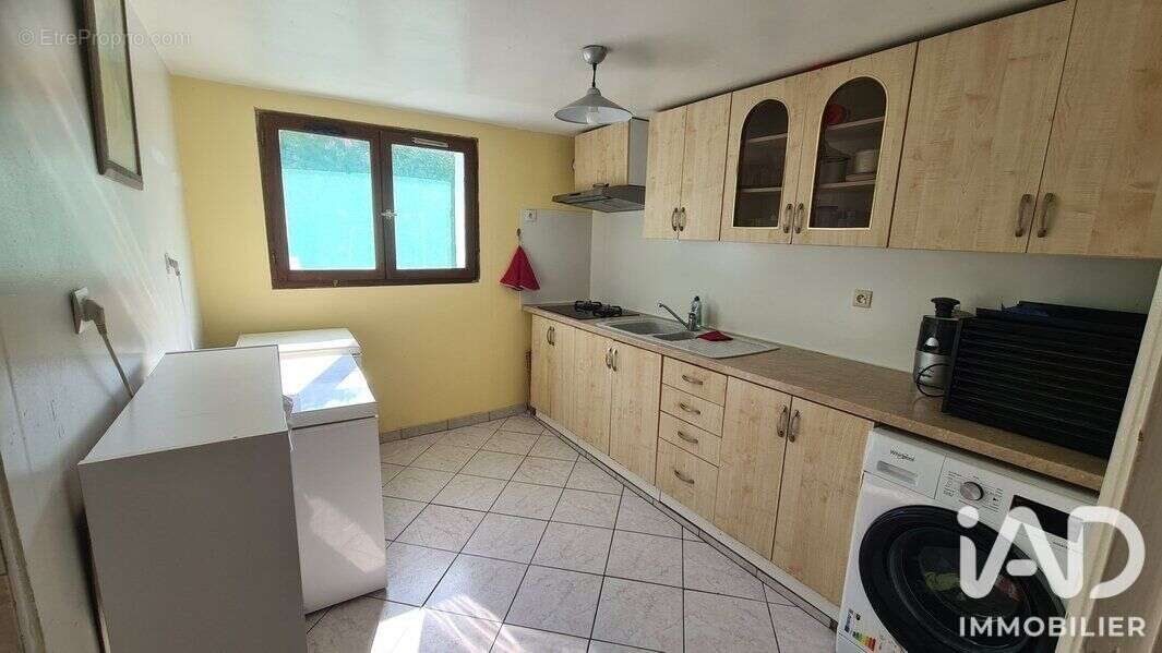 Maison 135 m² à Vianne  - photo 4