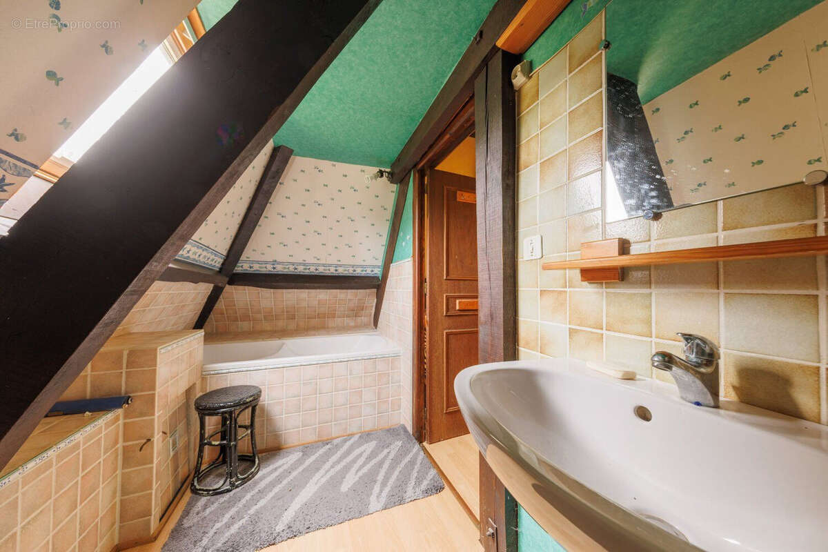 Moulin à eau de charme du XVIe siècle en Corrèze, cadre exceptionnel et potentiel rare - photo 9