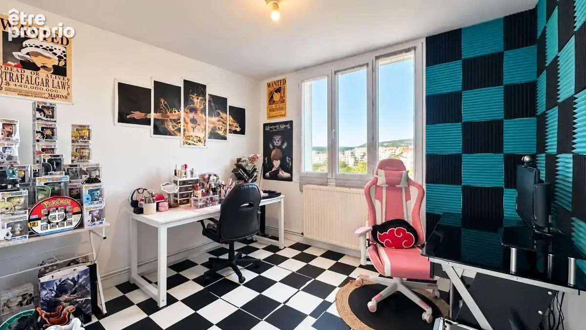 Valence - T4 de 63 m² - deux balcons - cave - garage privatif - parking collectif - photo 6