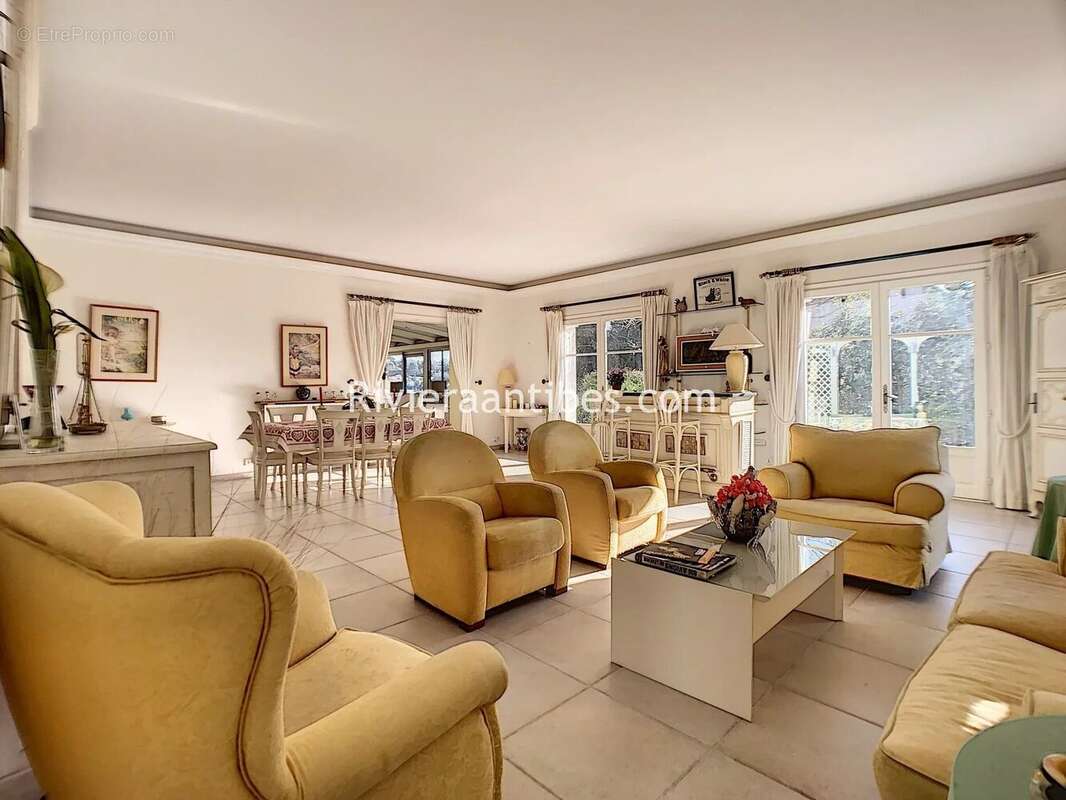 Maison à BIOT
