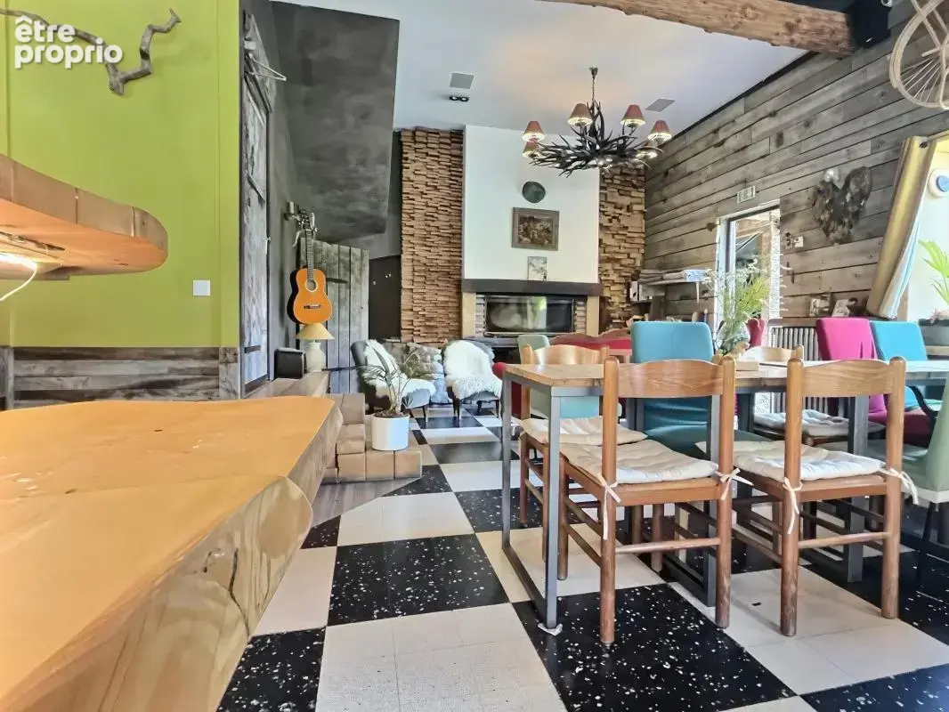 SUPERBE OPPORTUNITÉ ! 
Nouveau prix..
Hôtel Restaurant Bar (murs) situé dans une station de ski et verte l’été - photo 11