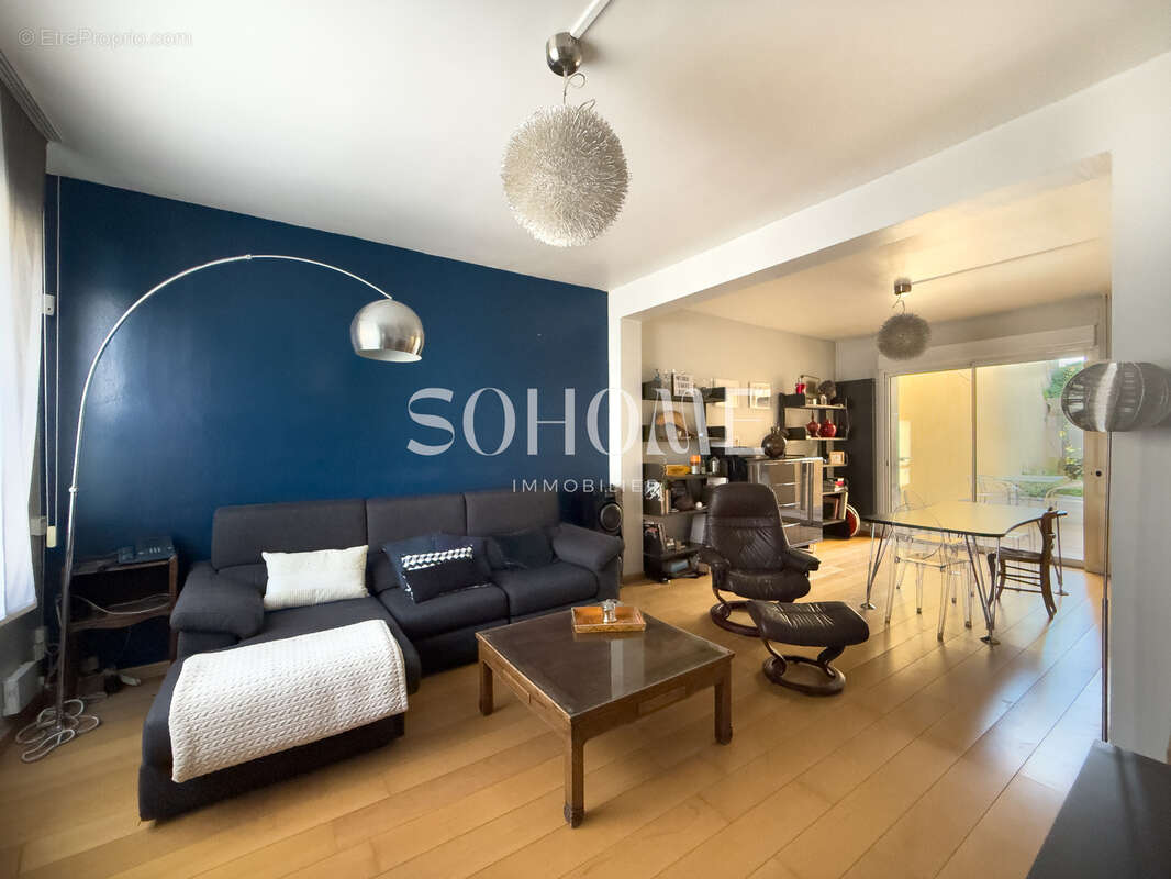 Maison Secteur rue de Courcelles - Avec jardinet et cour - 4 chambres - photo 4
