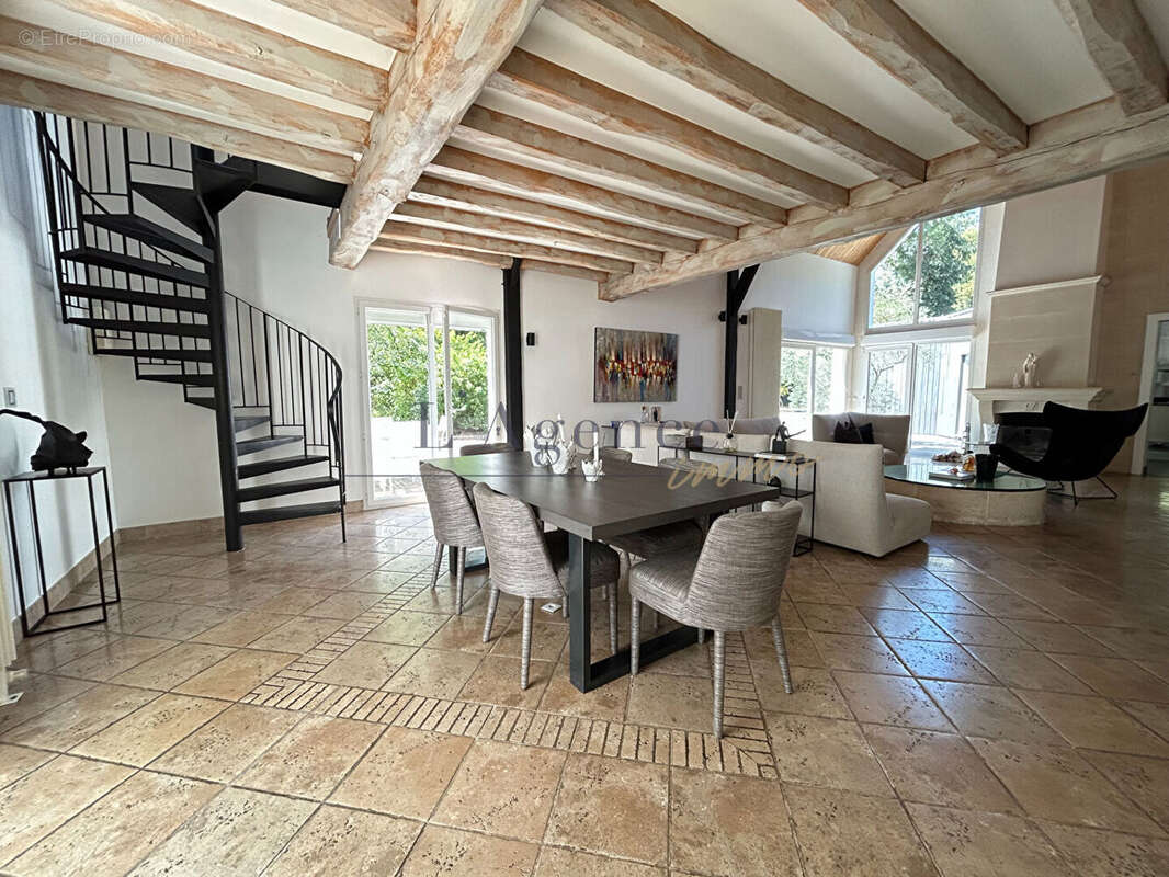 Maison Lamorlaye Le LYS 300m² - photo 13