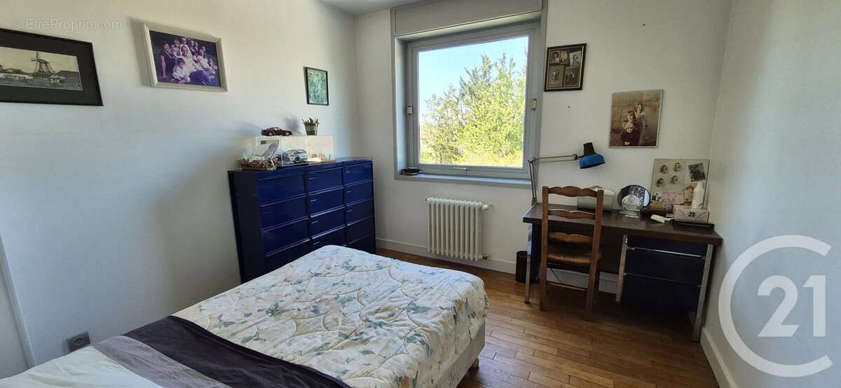 Maison 6 pièces 126 m² à vendre à La Chapelle-Naude (71500) - photo 8