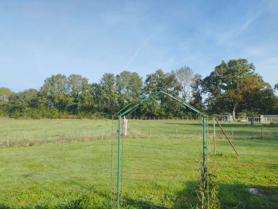 Maison à SAINTE-ANNE-SUR-BRIVET