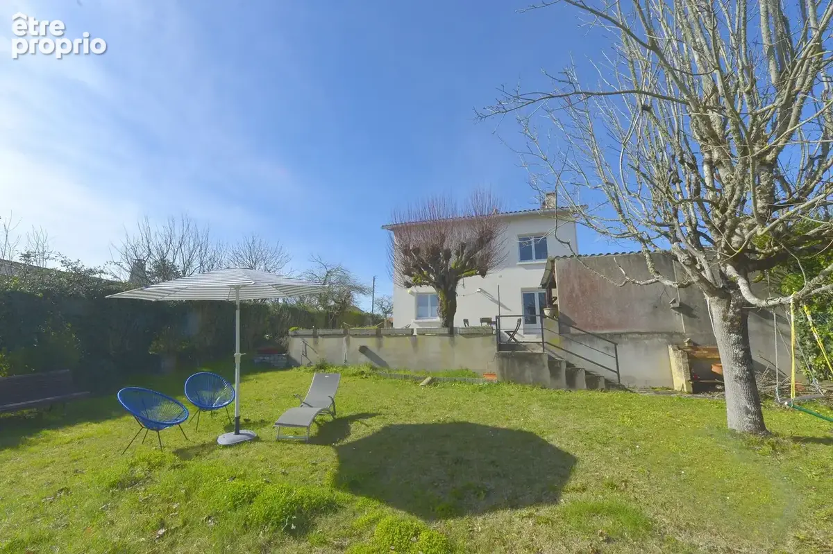Maison 120 m² à Saint-Georges-De-Didonne  - photo 9