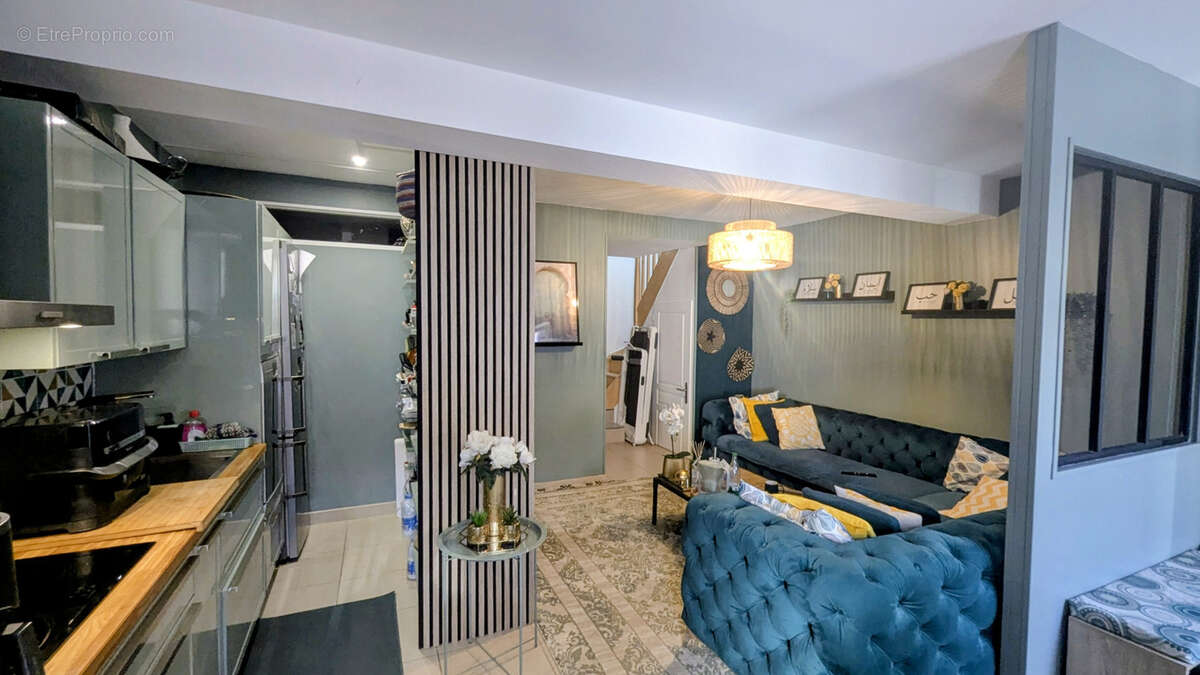 Maison à AMBARES-ET-LAGRAVE