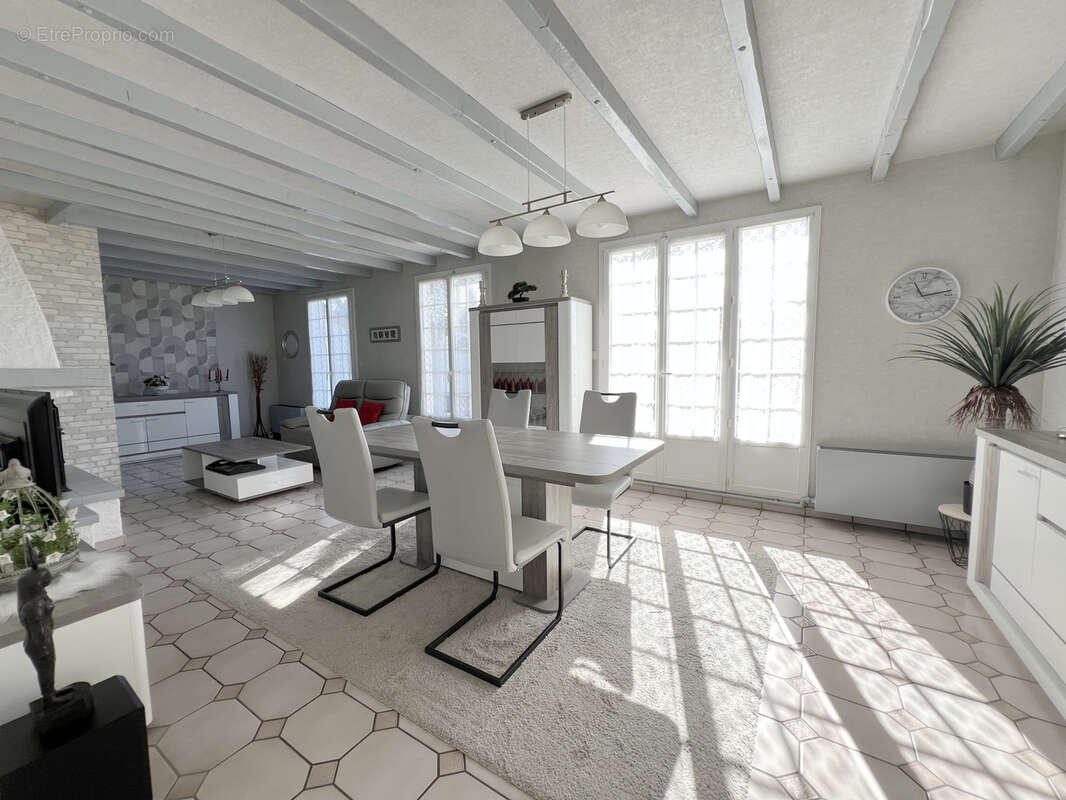 Maison à PONTAULT-COMBAULT