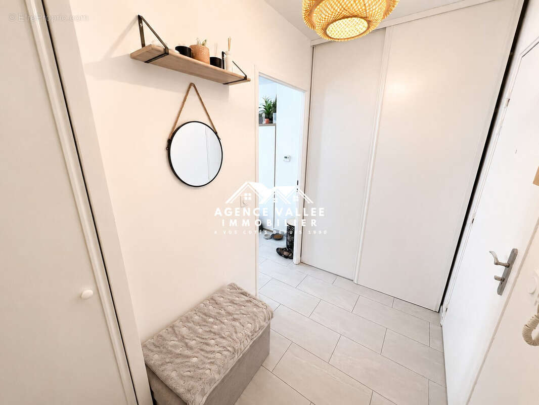 Appartement à SAINT-PIERRE-DU-PERRAY