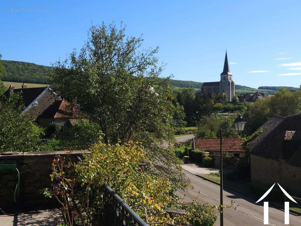 Maison à SAINTE-SABINE