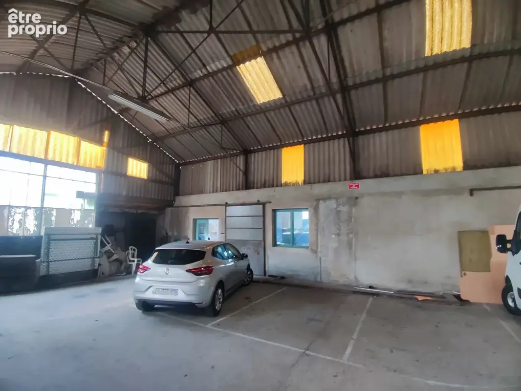 Marseille 13016, ENsemble immobilier avec maison et hangar - photo 5