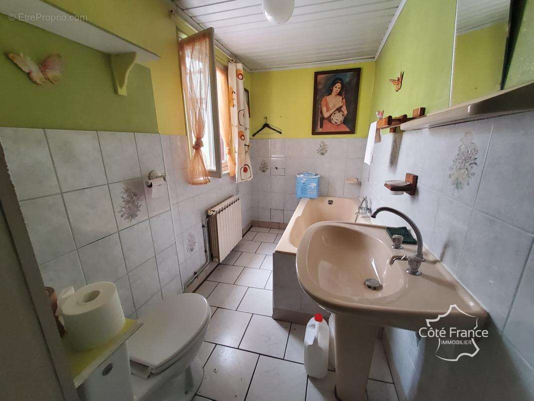 À vendre Revin 08   Maison deux chambres, jardin et garage - photo 5