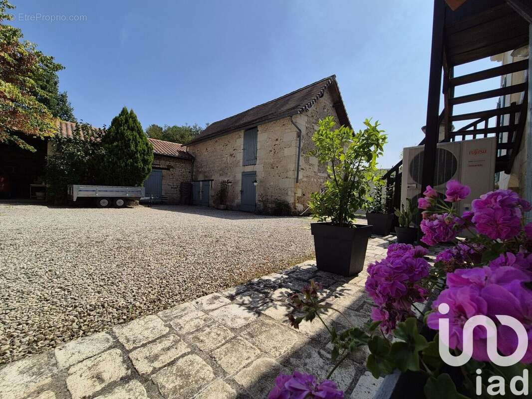 Photo 5 - Maison à SCORBE-CLAIRVAUX