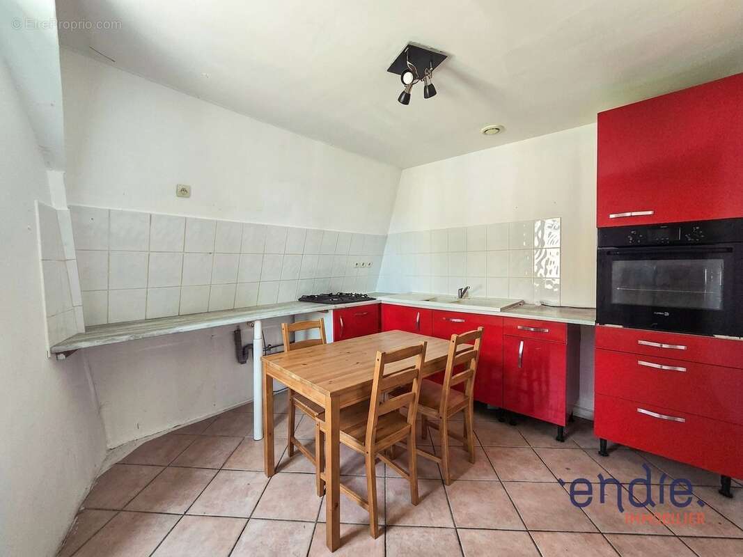 Ensemble immobilier de 3 logements  Rentabilité attractive d'environ 11 %  Saint-Pierre-le-Moûtier - photo 6