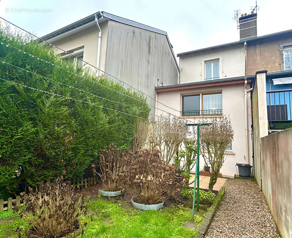 Maison à NEUVES-MAISONS