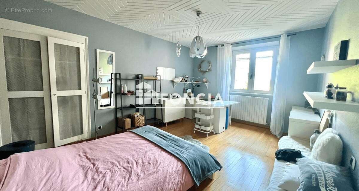 Maison à FREJAIROLLES