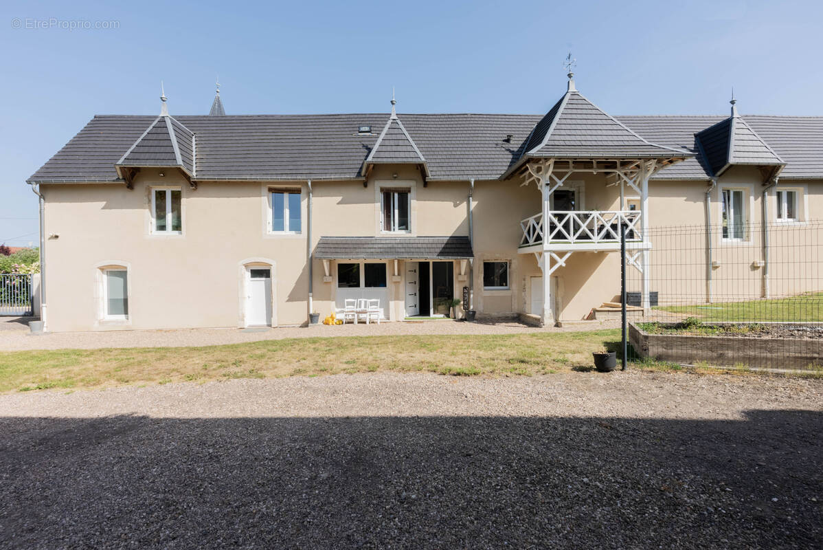 Maison à CHAMPEY-SUR-MOSELLE