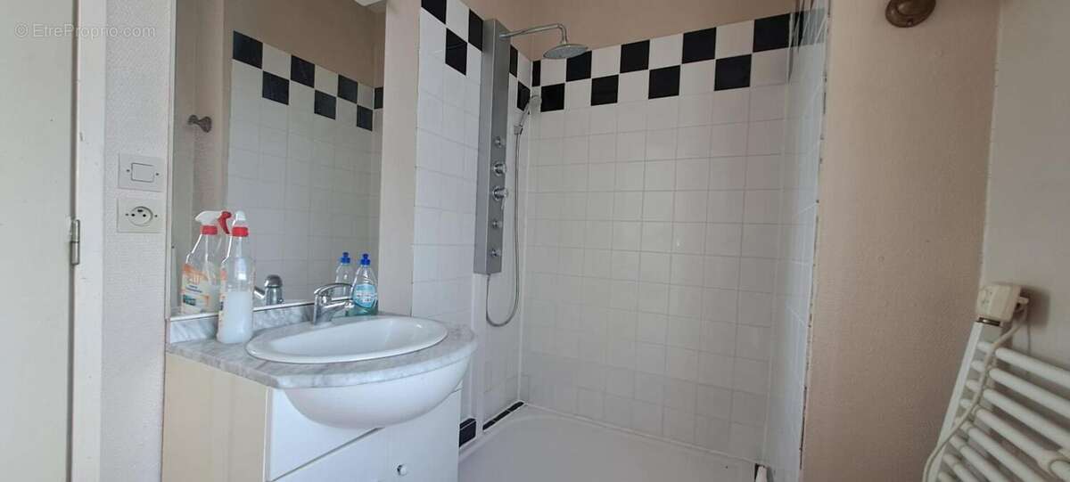 Maison à FRESNAY-SUR-SARTHE