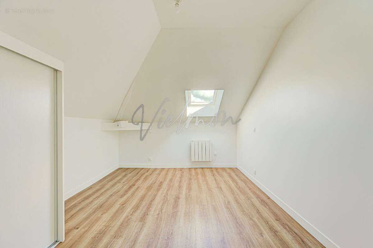 Appartement 3 pièces à vendre - Dernier étage - Triel-sur-Seine Centre Ville - photo 15