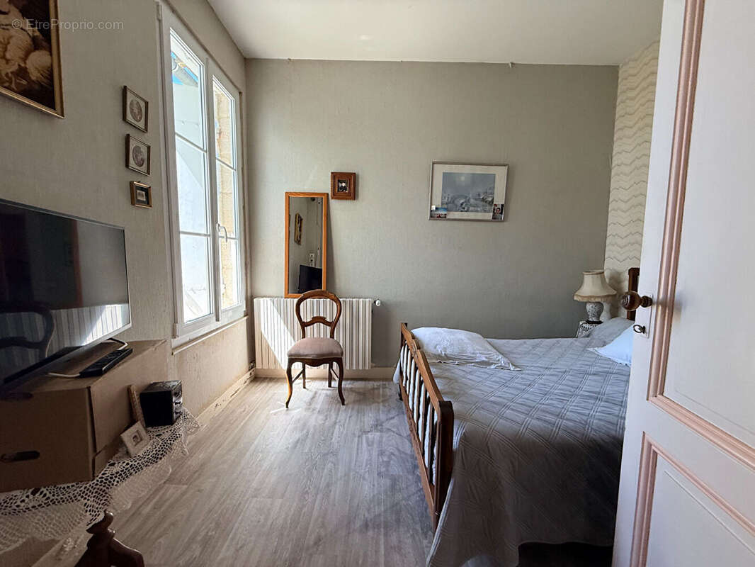 Maison à FRONSAC