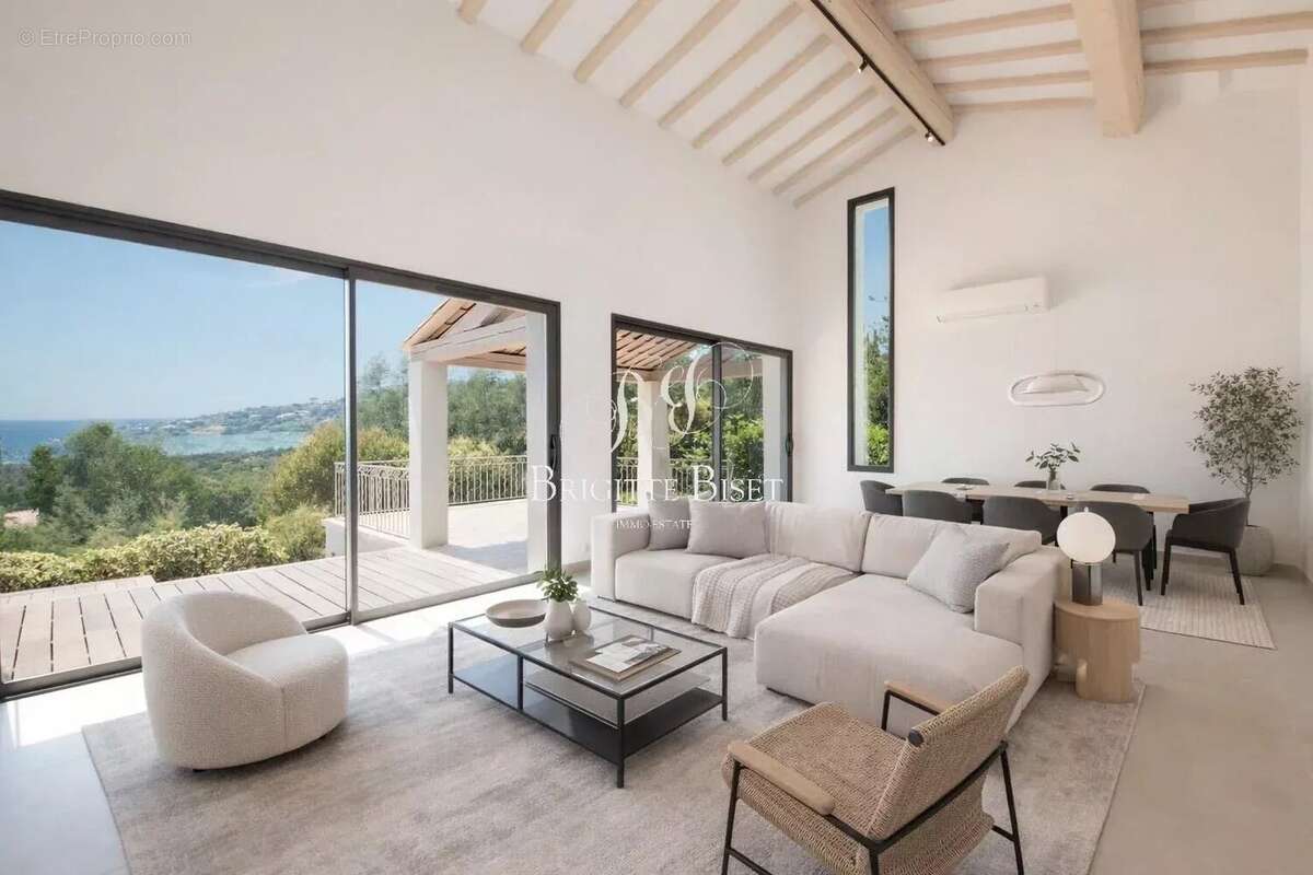 Maison à LES ISSAMBRES