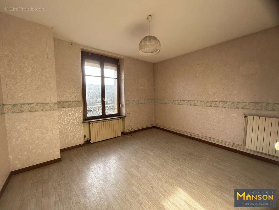 Maison à NEUVES-MAISONS