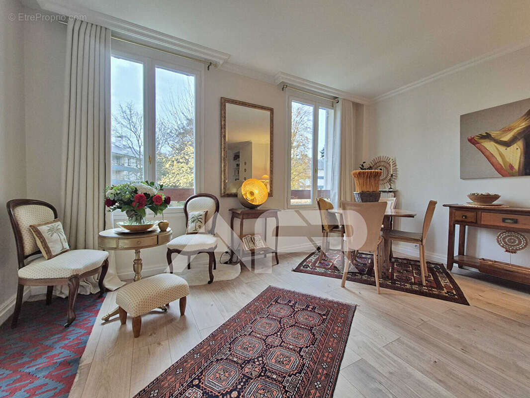 Appartement à LOUVECIENNES