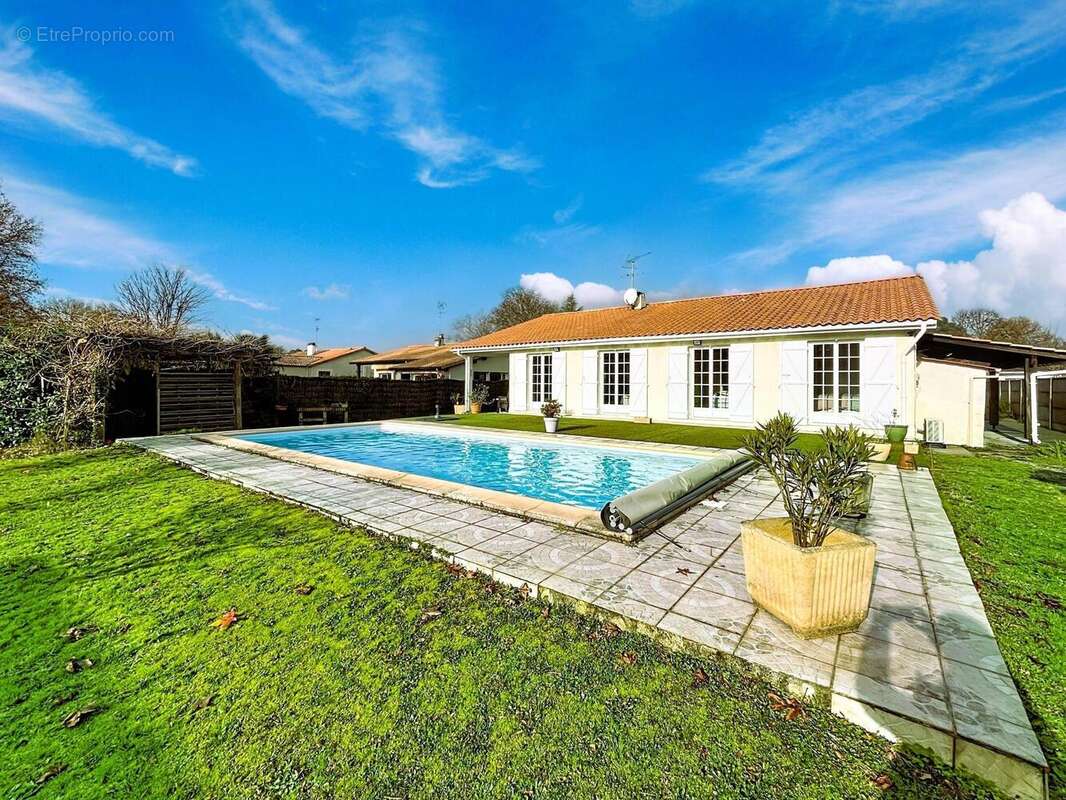 Photo 3 - Maison à SAINT-JEAN-D&amp;#039;ILLAC