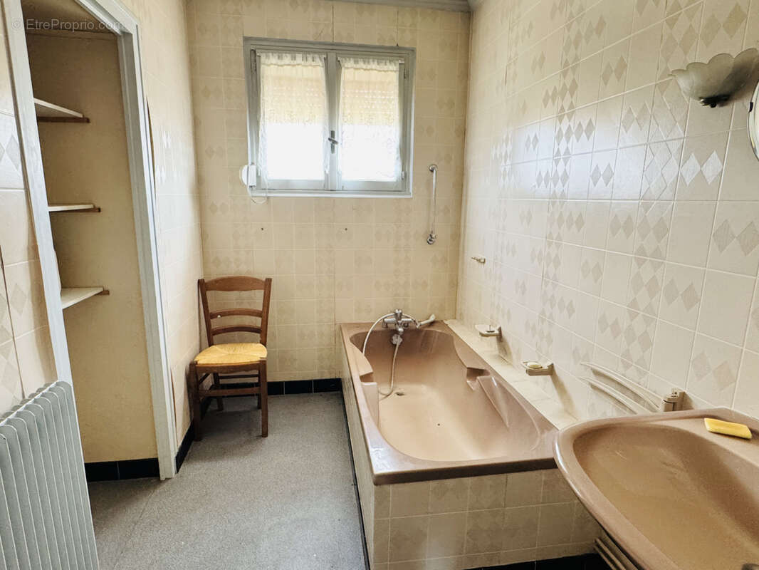 Maison à SAINT-GERMAIN-DU-BOIS