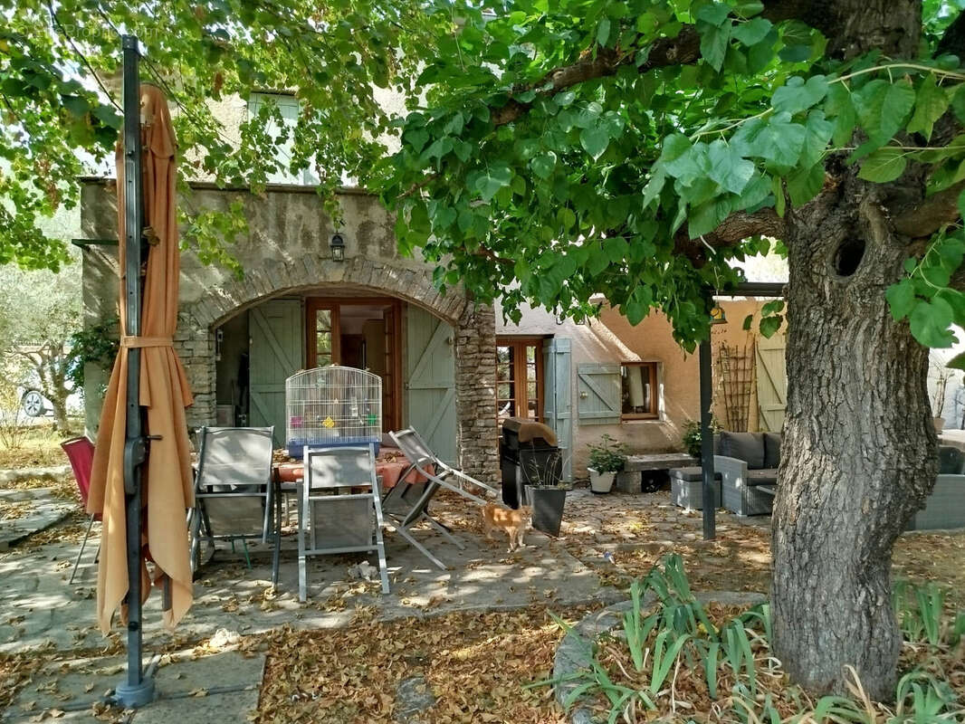 Maison à LAROQUE