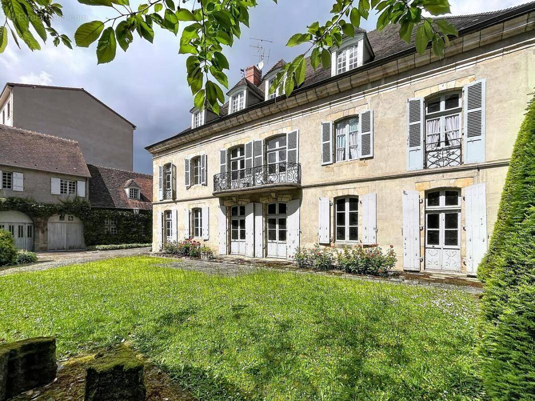 Maison à MONTLUCON