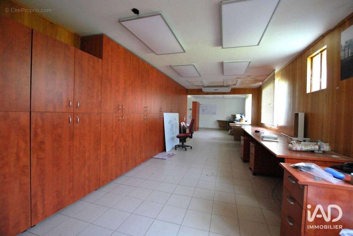 Photo 3 - Commerce à CHATILLON-SUR-LOIRE