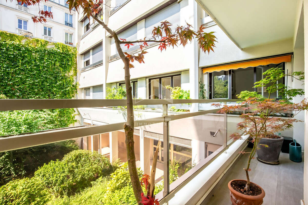 Appartement à PARIS-12E