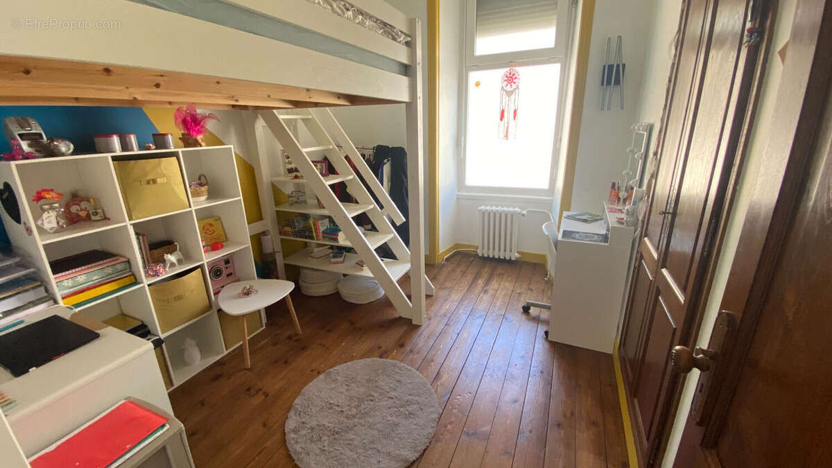 Maison à TONNAY-CHARENTE