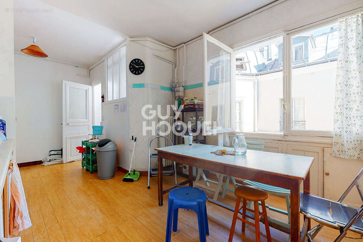 Appartement à PARIS-9E