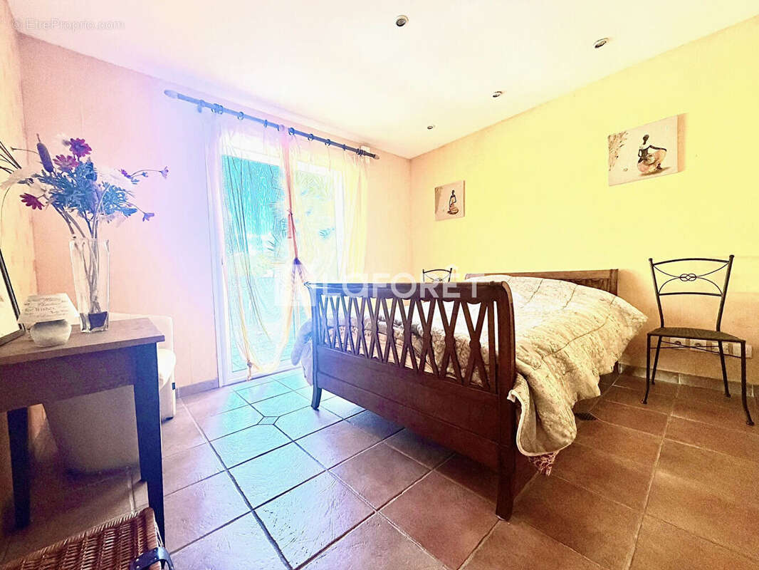 Maison à SAINT-CYPRIEN