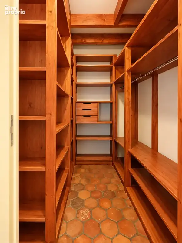 Une maison de charme de 198m2 au coeur de la nature - photo 7