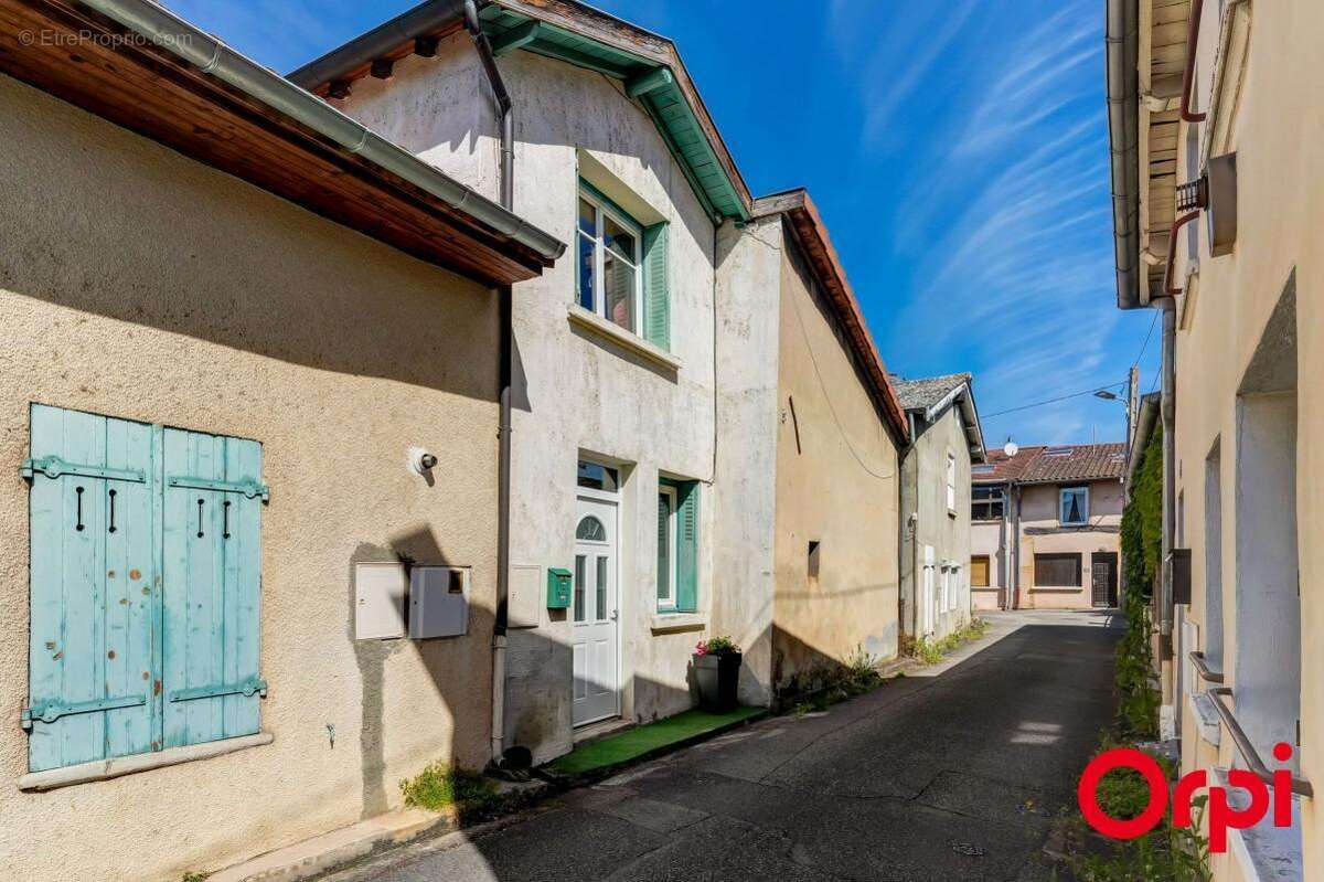 Maison à RILLIEUX-LA-PAPE