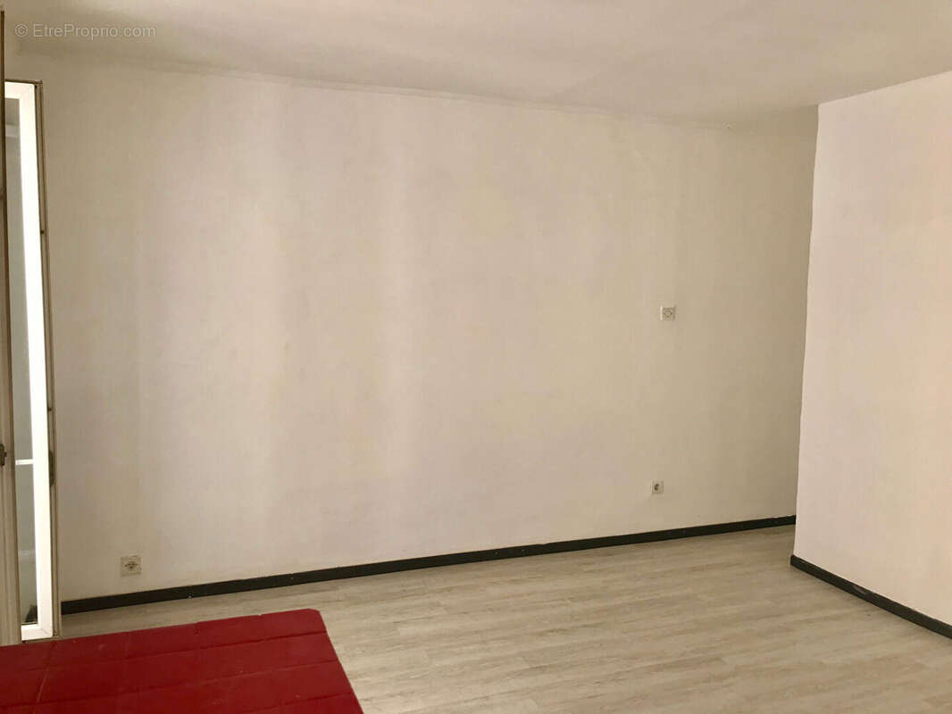Appartement à MARSEILLE-2E
