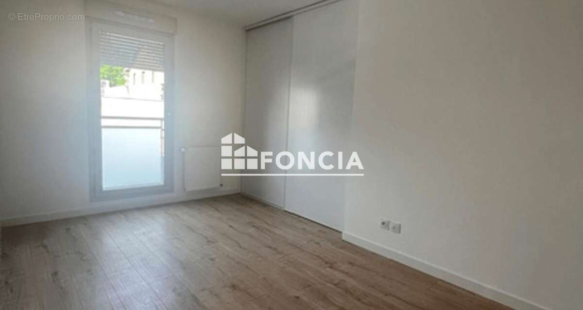 Appartement à RILLIEUX-LA-PAPE