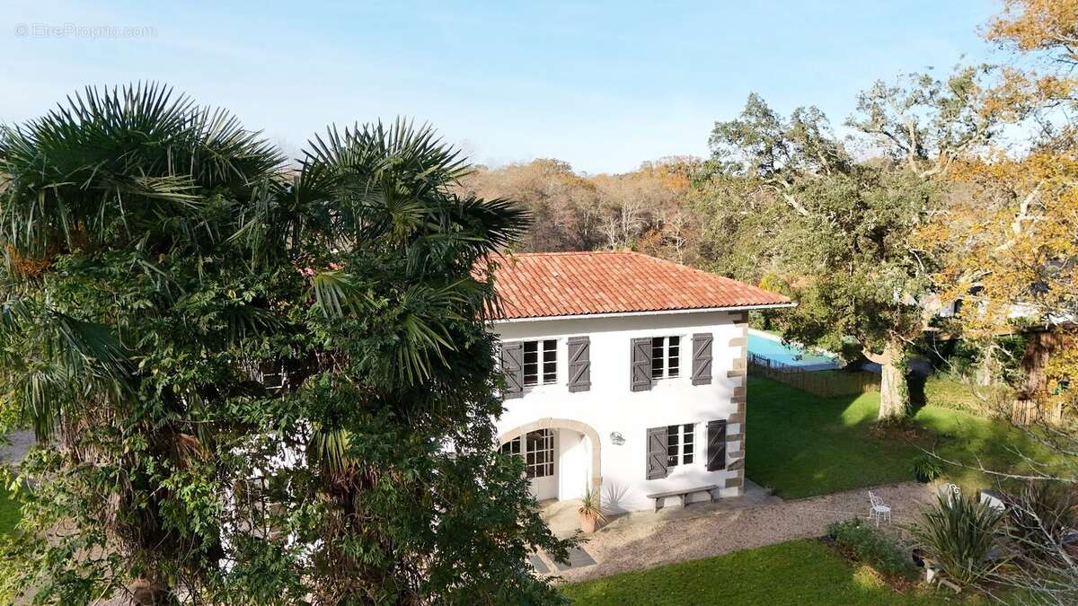 Maison à SAINT-MARTIN-DE-SEIGNANX