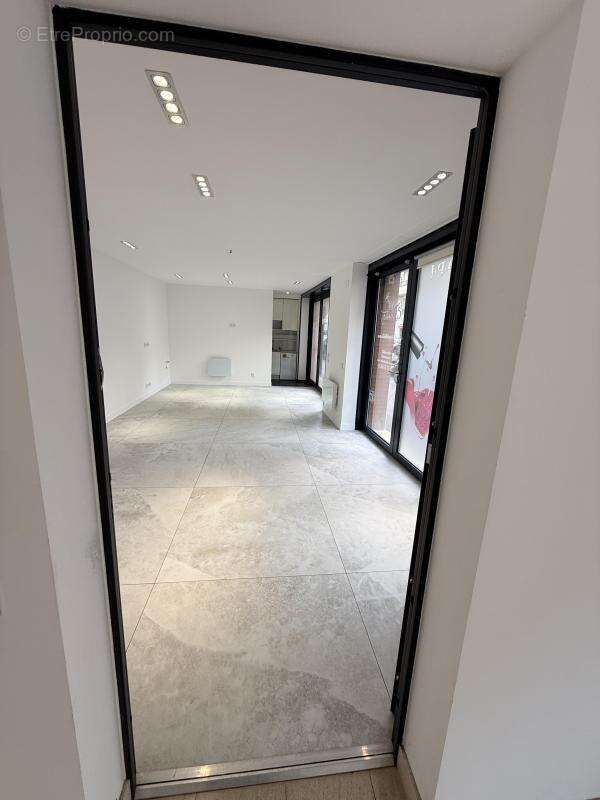 Commerce à ISSY-LES-MOULINEAUX