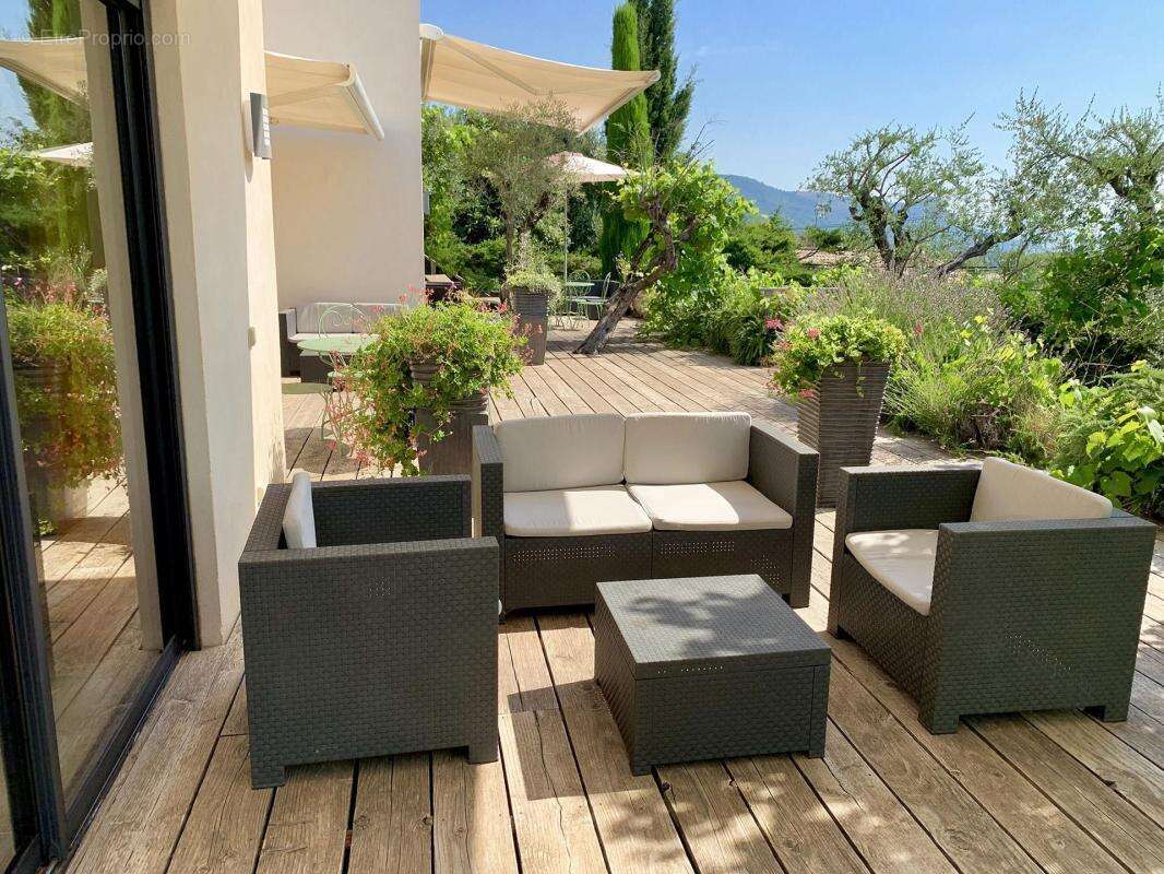 Villa vue mer avec chambres d'hotes et gites independants - photo 25