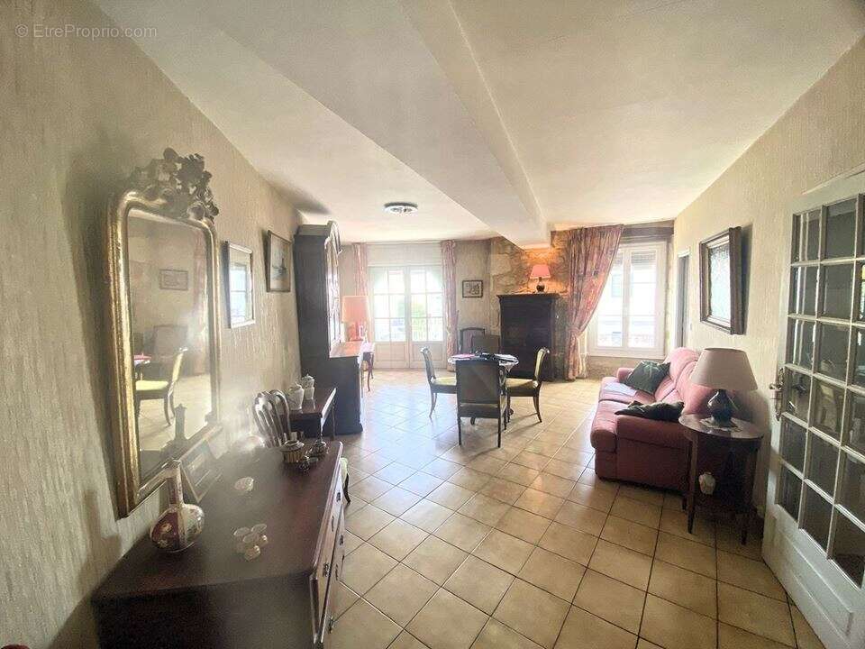 Appartement 93 m² à Auch  - photo 2